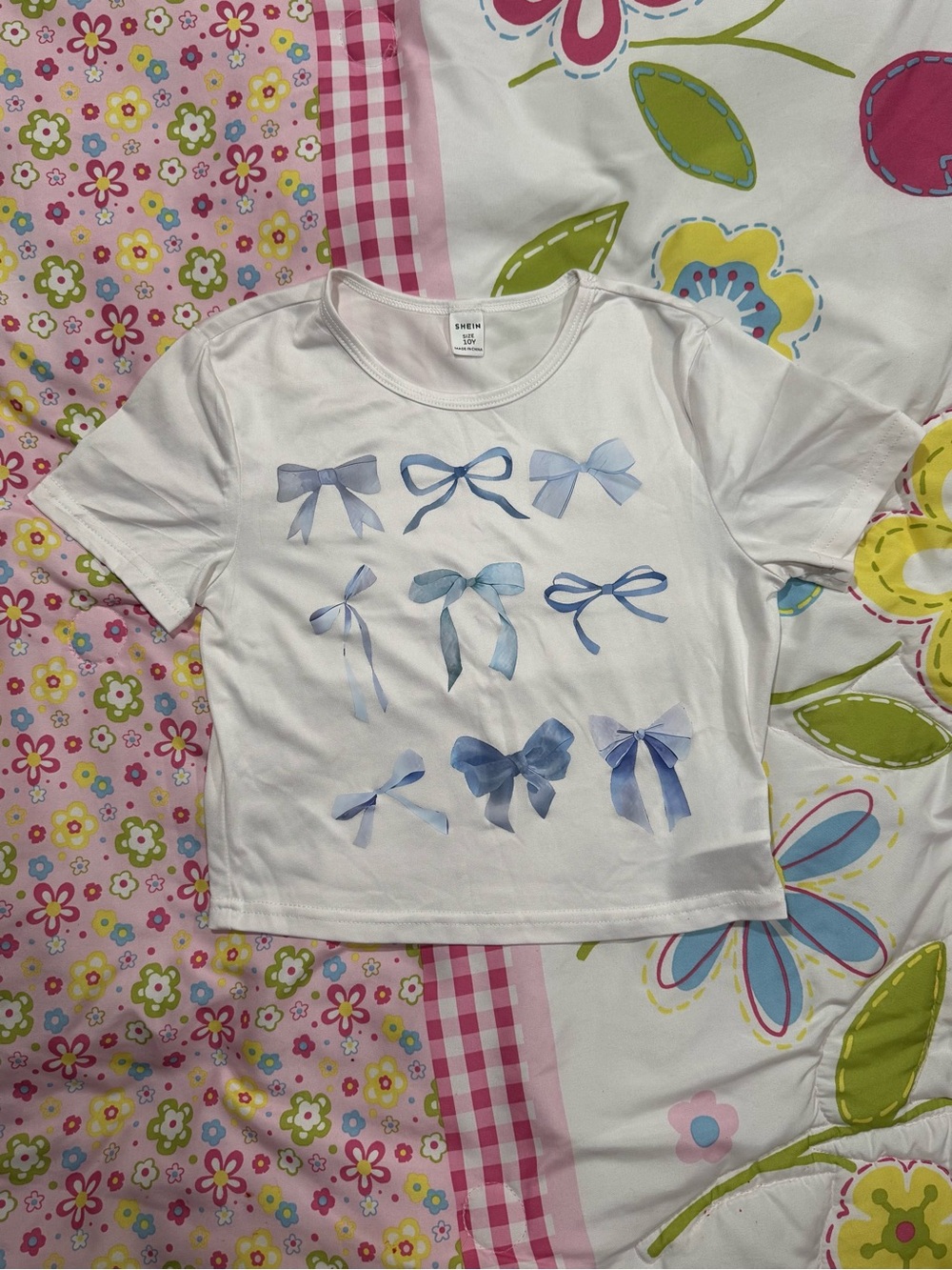 Girls' White Tee with Blue Bow Print - SHEIN
